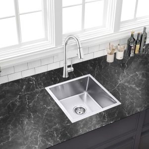 Spoelbak van 44x44cm met kraan in Roestvrij staal sfeerafbeelding